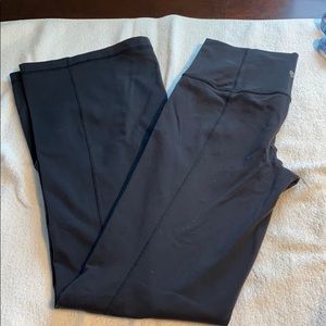 Lululemon black groove pant